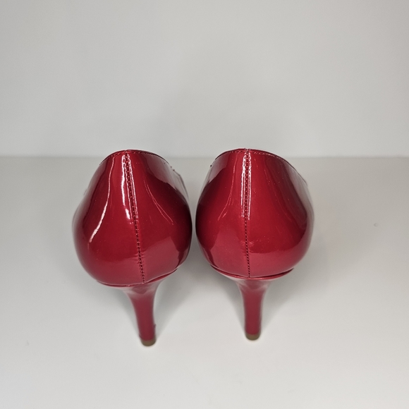 Kelly & Katie Dorotha Platform Pump, RED, Size 8 - Picture 8 of 9